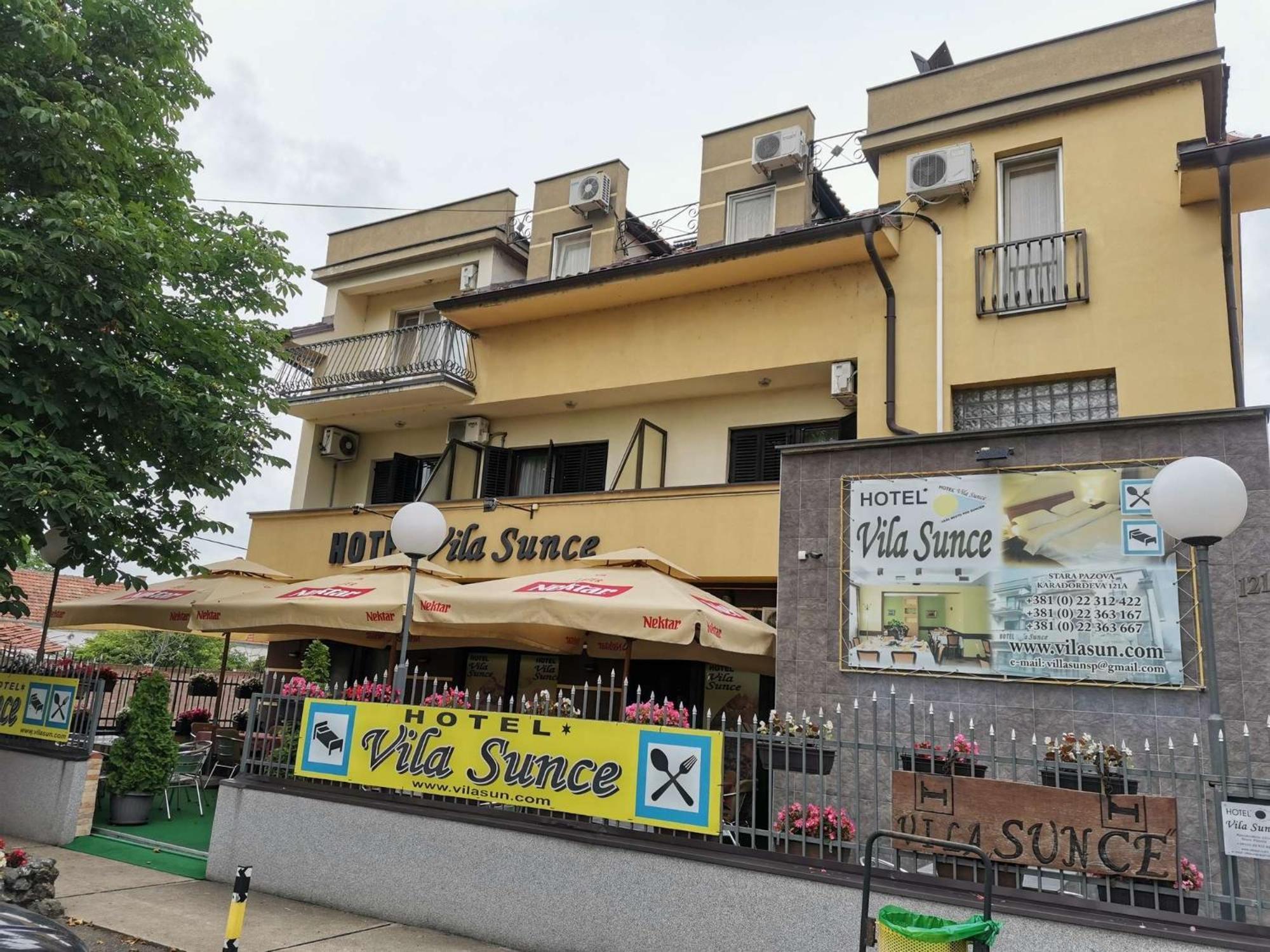 Hotel Vila Sunce 스타라 파조바 외부 사진