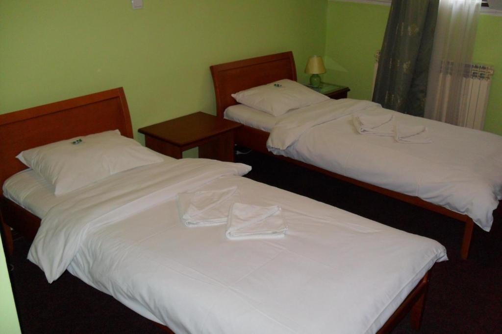 Hotel Vila Sunce 스타라 파조바 객실 사진